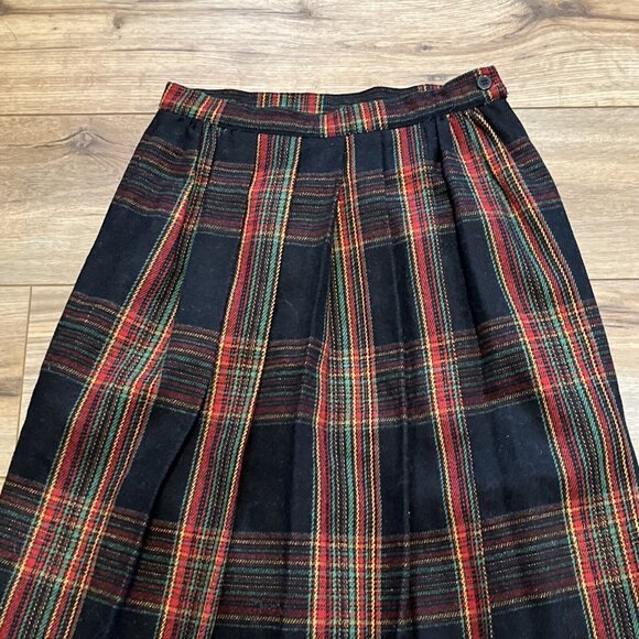 Wimbleton by Hartwell Pleated Midi Skirt SZ 6 Black Plaid Green Red Wool Blend - Picture 2 of 8